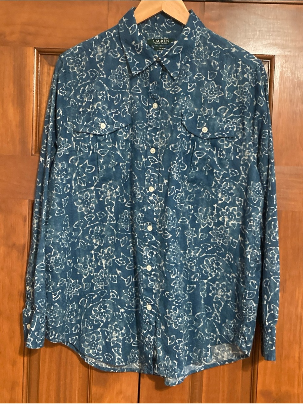 Ralph Lauren denim Blue Floral Button-Down Shirt cotton women’s large